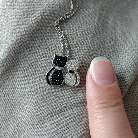 Necklace - Picture 2 of 4